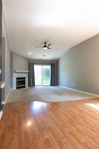 Building Photo - 1671 Glenn Abbey Dr