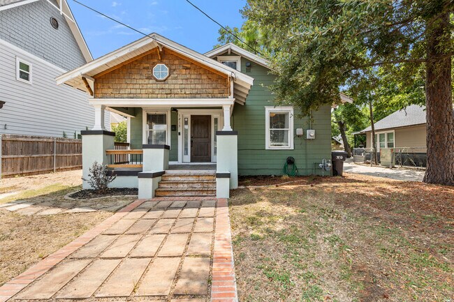 Building Photo - 1815 S 12th St