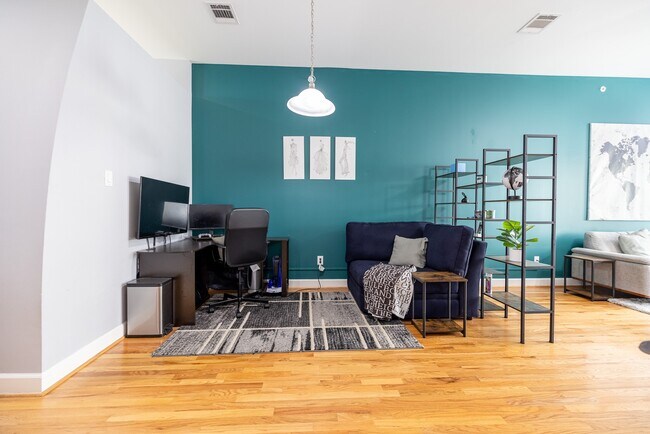 Building Photo - 8705 Bryam St