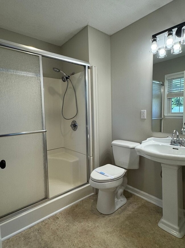 Building Photo - Darling on Deborah