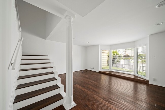 Building Photo - 9404 Denbury Way