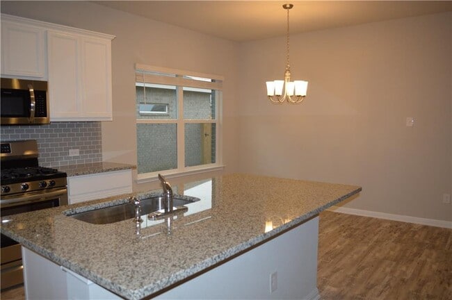 Building Photo - 2800 Bridekirk Dr