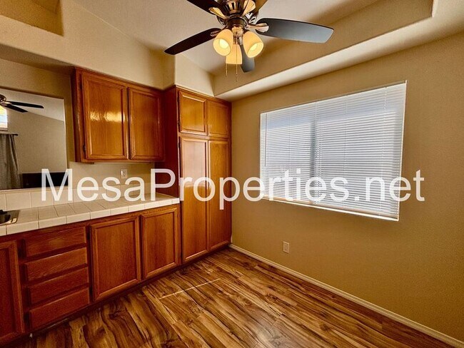 Building Photo - 14390 Hillsborough Dr