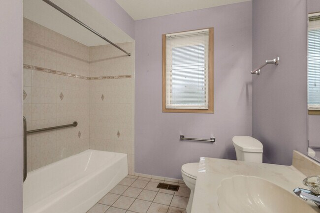 Building Photo - 9147 Boardwalk Terrace