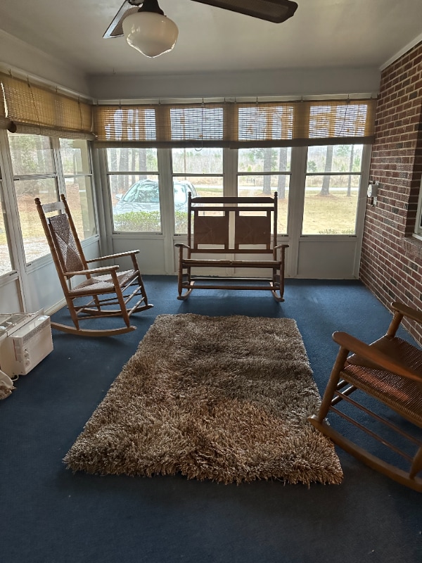 Building Photo - 4519 Fairport Rd