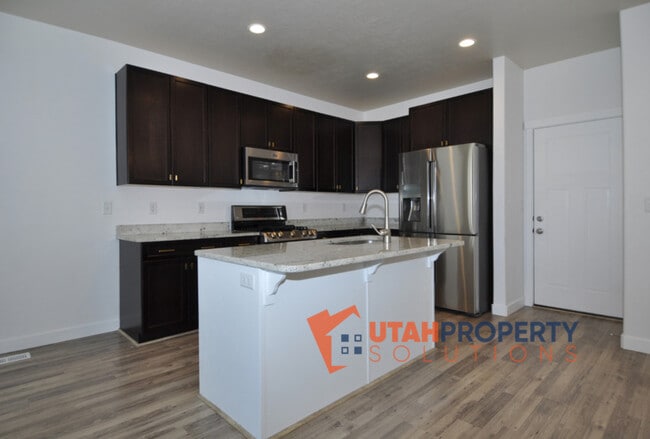 Building Photo - 14927 S Thunder Horse Ln