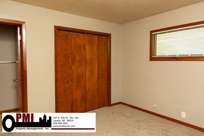 Building Photo - 1730 S 17th St