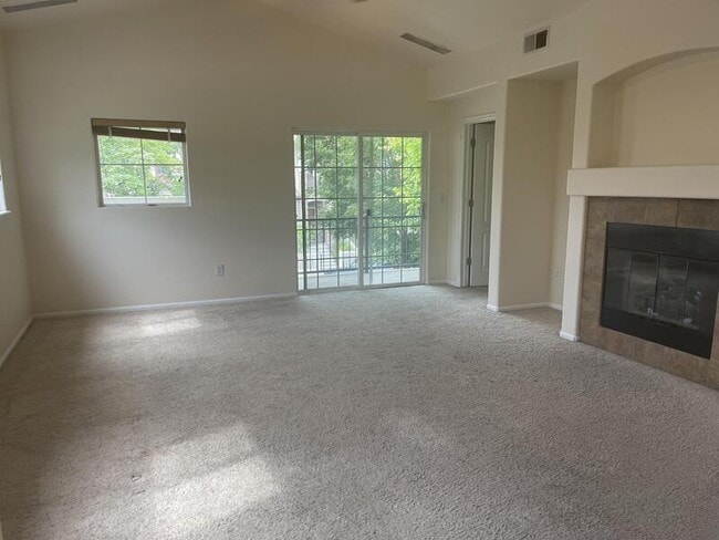 Building Photo - Precision Dr, 3903 Unit F