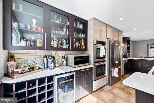 Building Photo - 6 Hounds Hollow Ct