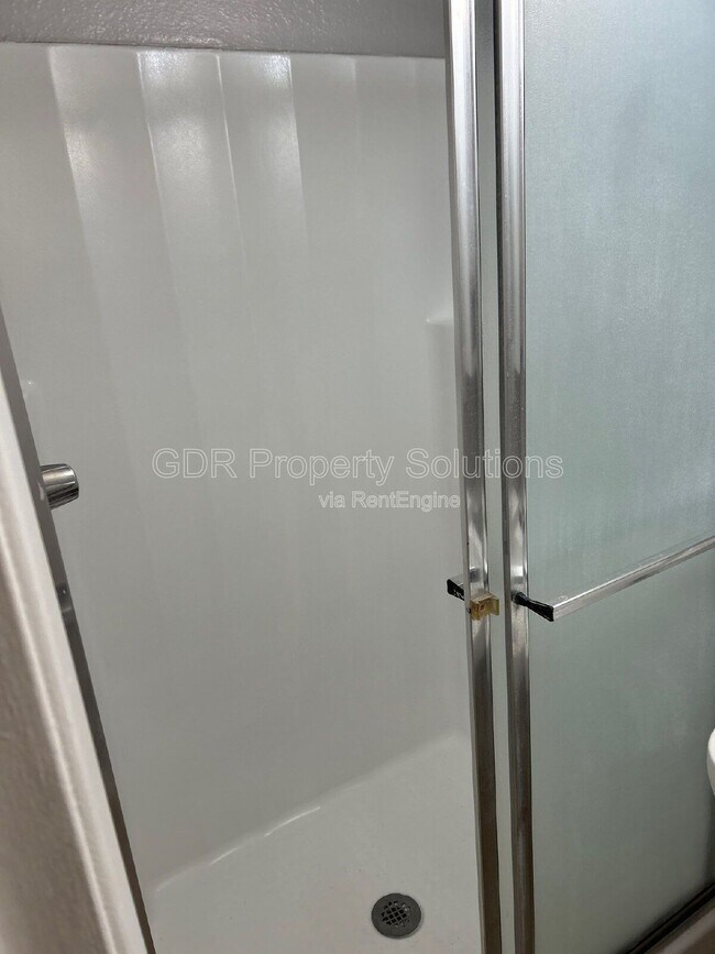 Building Photo - 401 14th St NW