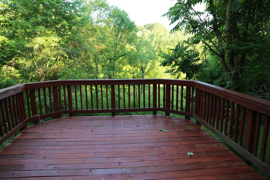 Deck - 12945 Pinecrest road
