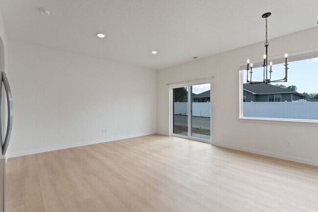 Building Photo - 19308 E Sprague Ave