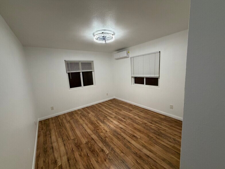 Building Photo - 195 Madrona St