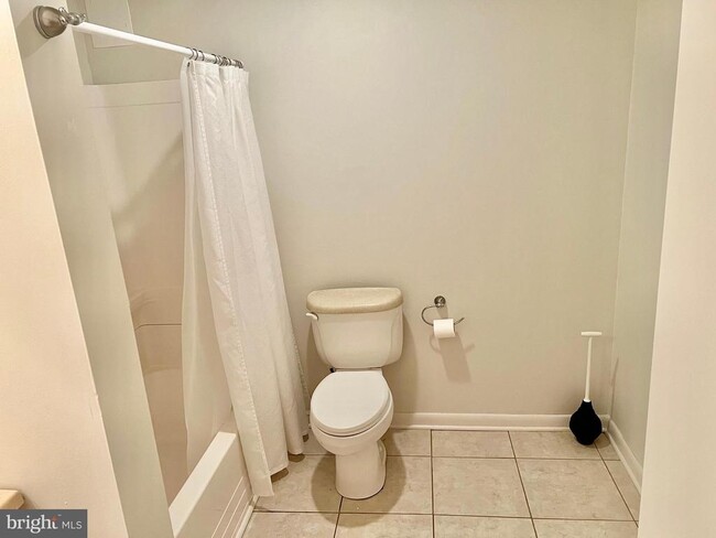 Building Photo - 80 Cardinal Forest Dr