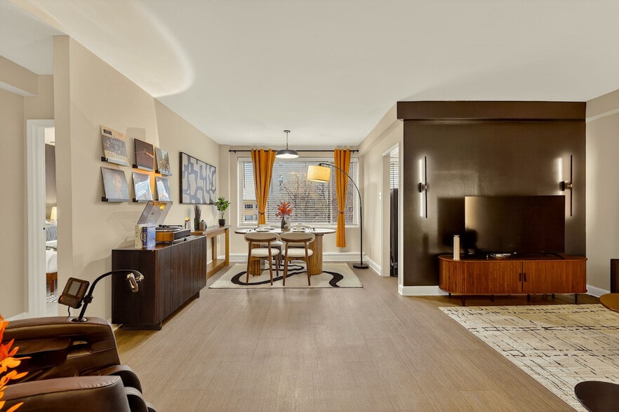 Building Photo - 1500 Arlington Blvd