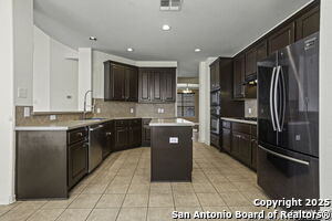 Building Photo - 3415 Highline Tr