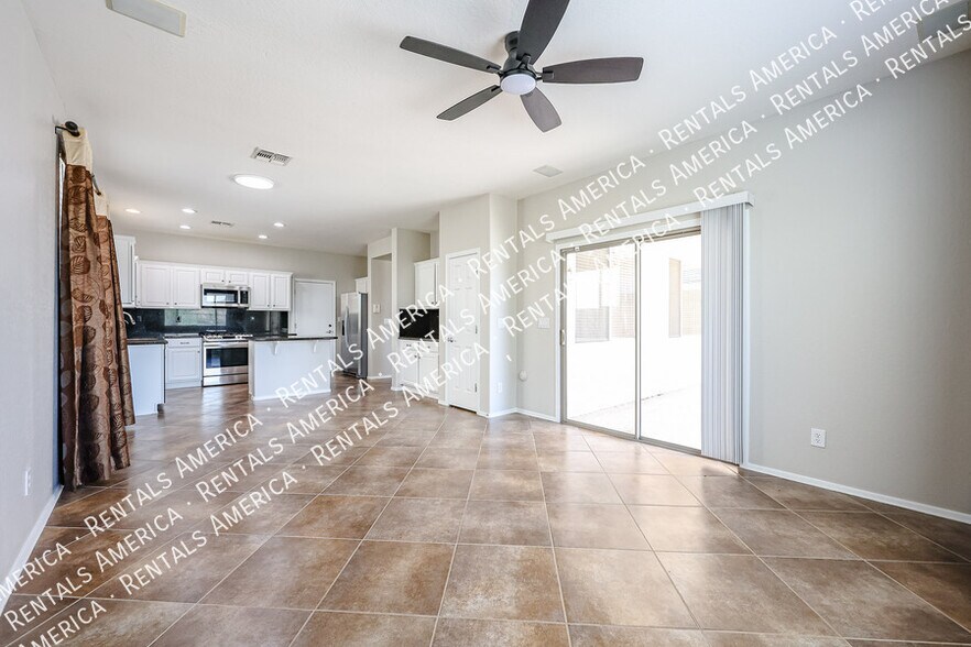 Building Photo - 3751 Desert Creek Ln