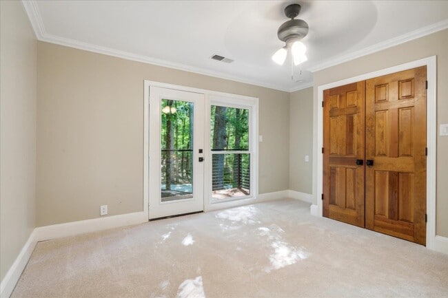 Building Photo - 439 Barbara Ln