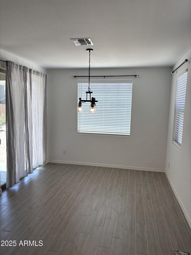 Building Photo - 22887 E Bonanza Way