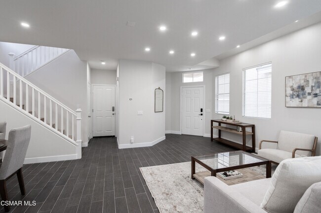 Building Photo - 3109 La Casa Ct