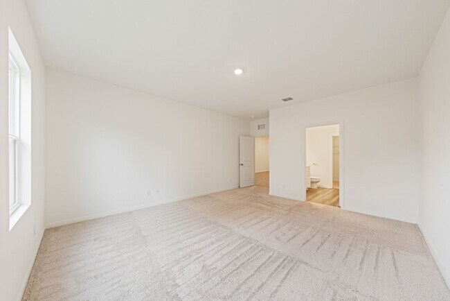 Building Photo - 6028 Pearl Mdw