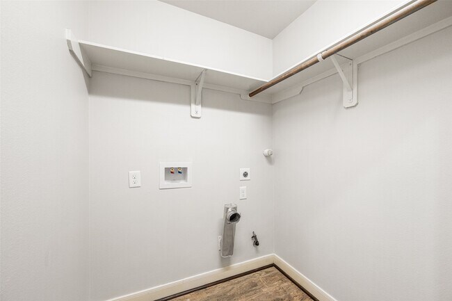 Building Photo - 12806 Winter Springs Dr