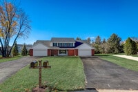 Building Photo - 16450 Dane Ct E