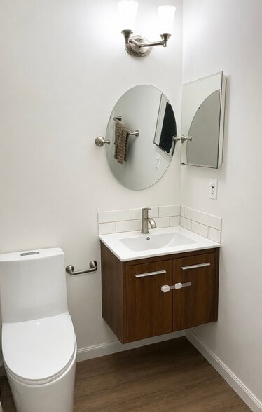 Bath room - 901 Kirts Blvd