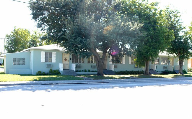 Flamingo Gardens - 1400 NW 95th St Miami FL 33147 | Apartment Finder