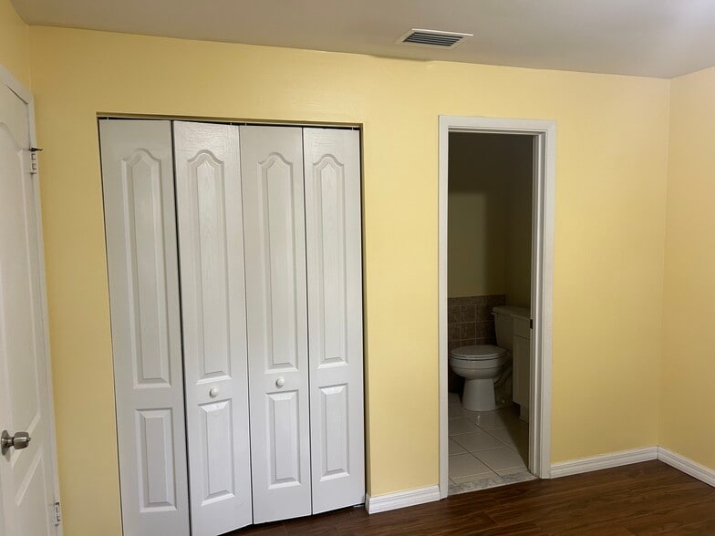 Master bedroom - 134 Burns Ave