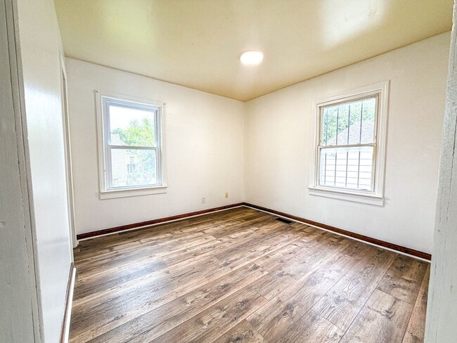 Building Photo - 2947 Colorado Ave
