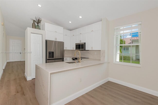 Building Photo - 18866 SW 28th Ct