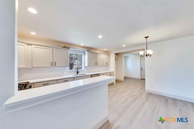 Building Photo - 214 Jackman St