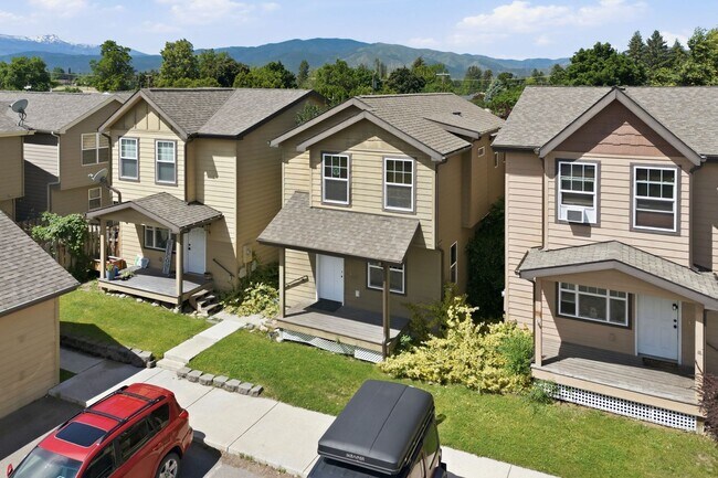 Building Photo - Two Bedroom Condominium located in Central Missoula