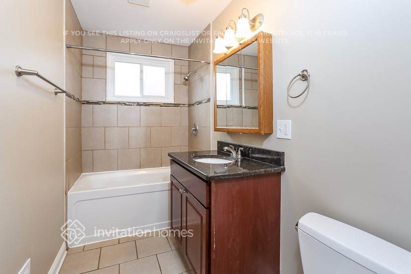 Building Photo - 3536 W 80th Pl