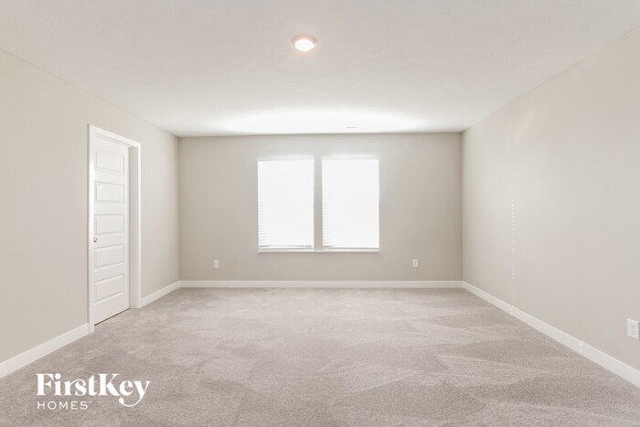 Building Photo - 2323 S Carlota Dr