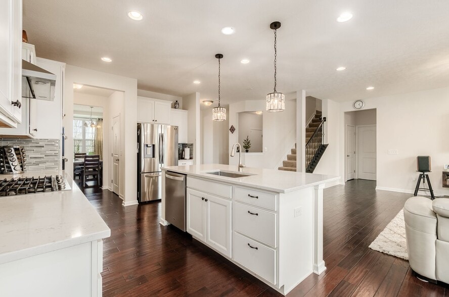 Building Photo - 6692 Rocky Ridge Dr