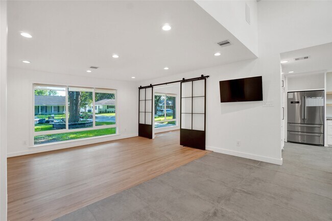 Building Photo - 5226 Kinglet St