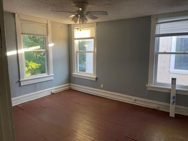 Building Photo - 4 bedroom house RVA North SIde
