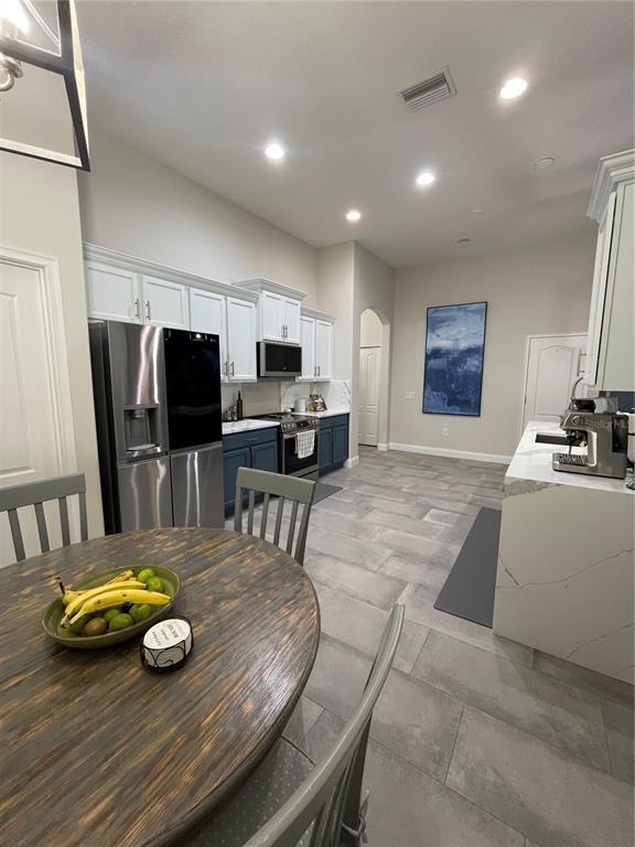 Building Photo - 12012 Whistling Wind Dr