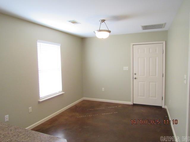 Building Photo - 135 Southerland Rd