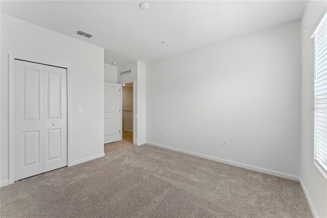 Building Photo - 2301 White Buffalo St