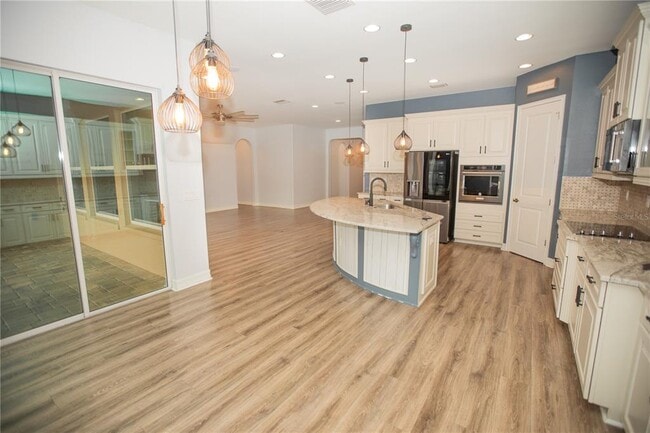 Building Photo - 32331 Firemoss Ln