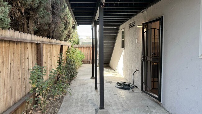 Building Photo - 14723 Martell Ave