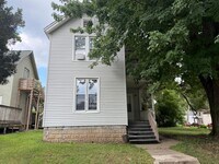 Building Photo - 810 Huestis Ave