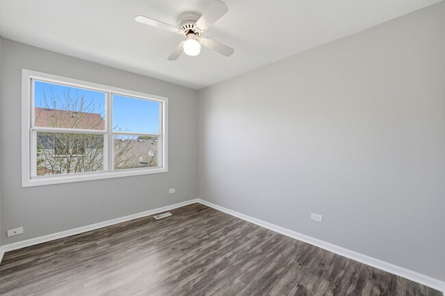 Building Photo - 1447 Big Horn Trail