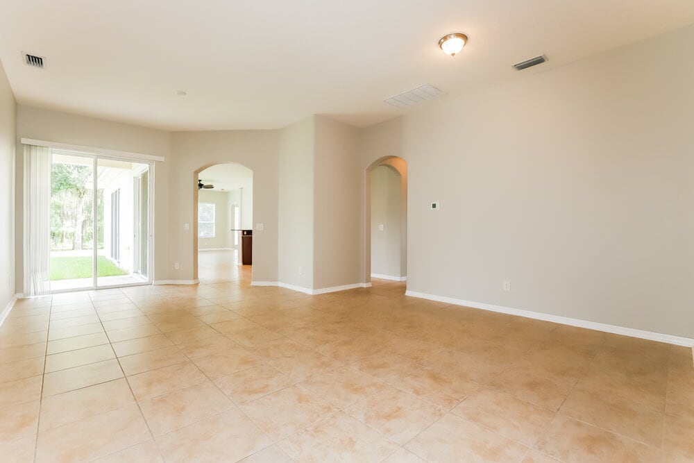 Building Photo - 8229 Santa Rosa Ct