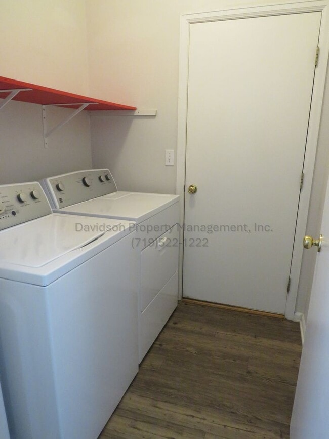 Building Photo - Cozy 3 Bedroom House in East Fountain Valley