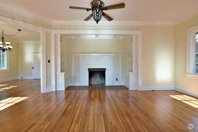 Building Photo - 1639 17th Ave