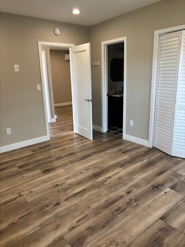 Building Photo - 2019 Andreo Ave